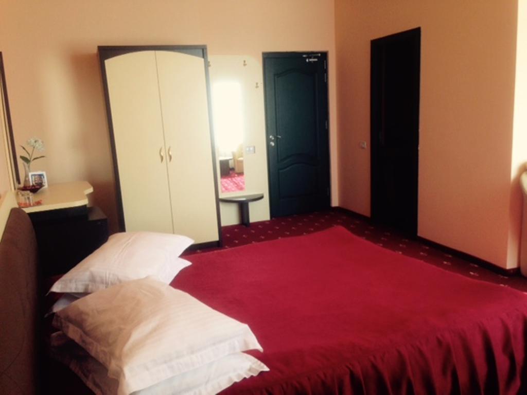 Hotel Kleyn Constanţa Zimmer foto